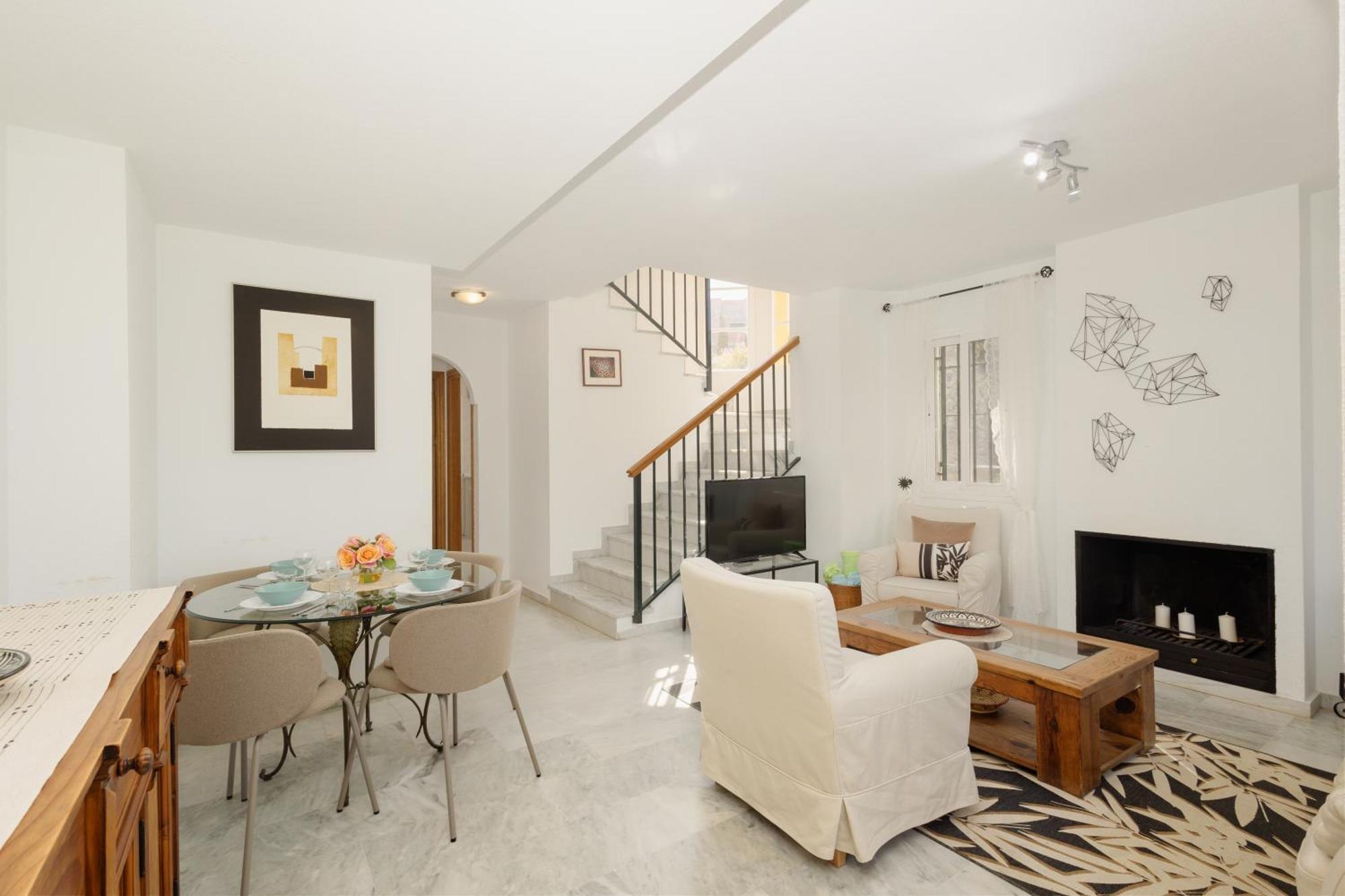 Beautiful Townhouse Walking Distance To The Beach In Costabella, Marbellac Extérieur photo