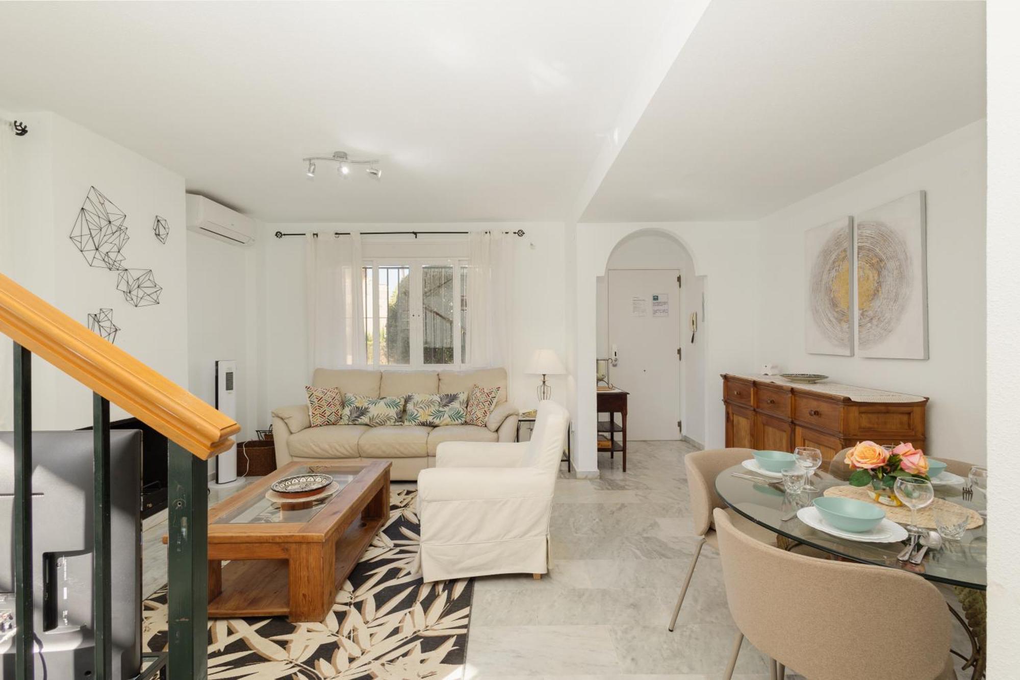 Beautiful Townhouse Walking Distance To The Beach In Costabella, Marbellac Extérieur photo
