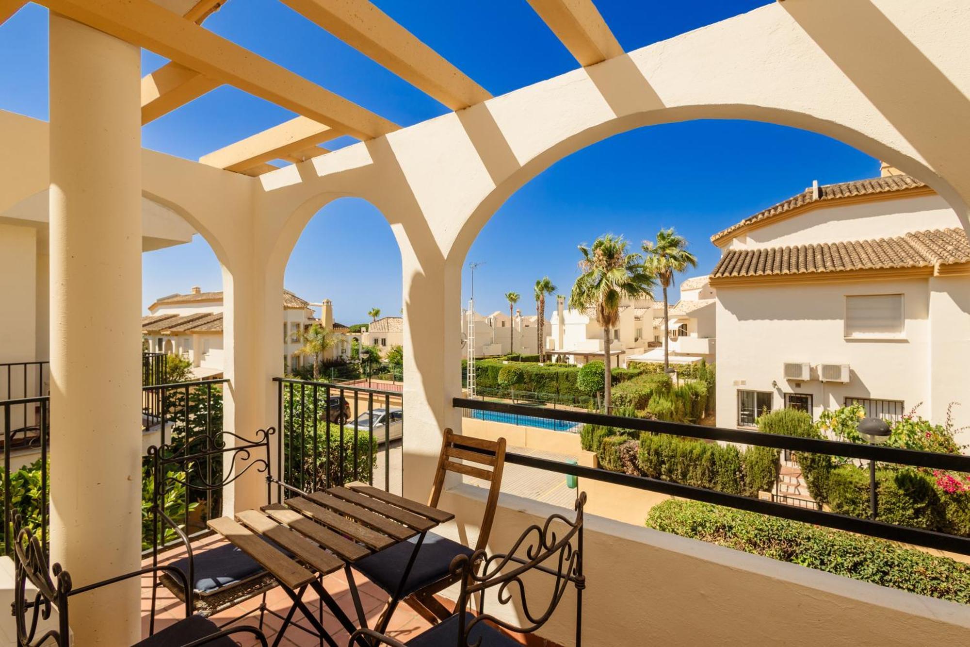Beautiful Townhouse Walking Distance To The Beach In Costabella, Marbellac Extérieur photo